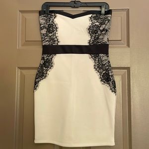 New Juniors dress strapless